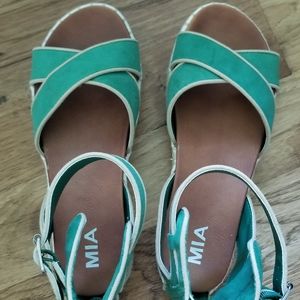 Mia Sandals